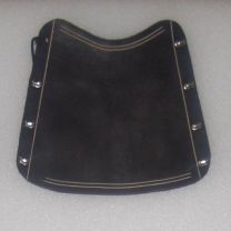 Armschutz BowBi nach Maß Lederarmschutz BLACK mit Linien 